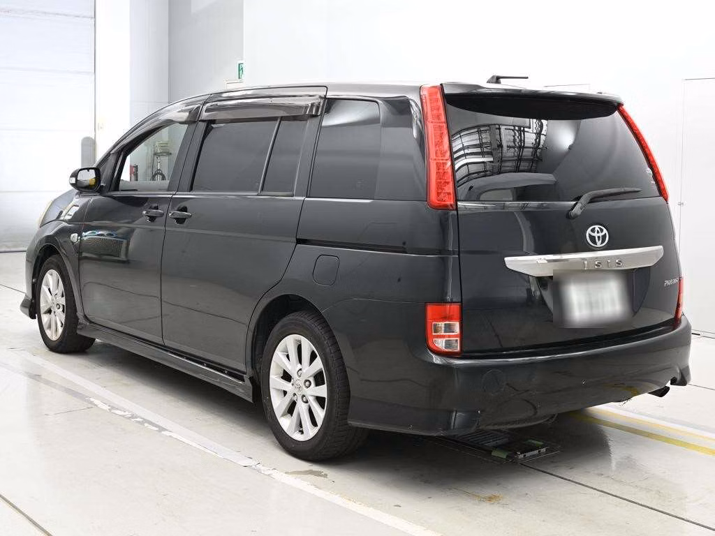 TOYOTA ISIS