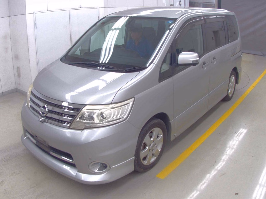 NISSAN SERENA