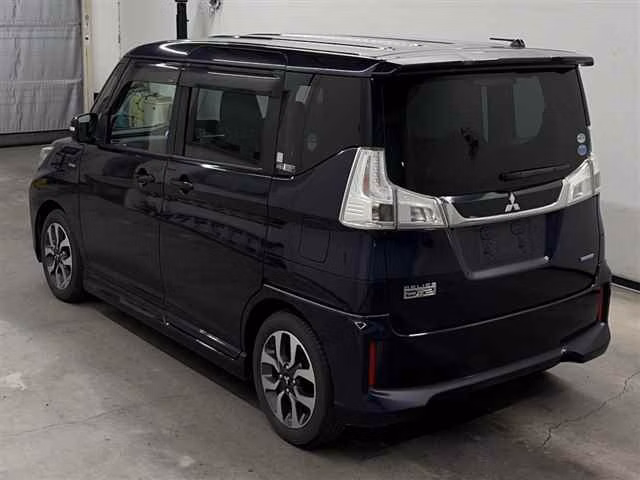 MITSUBISHI DELICA D:2