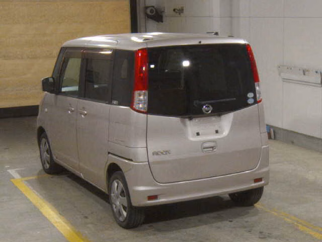 NISSAN ROOX