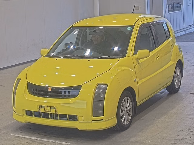 TOYOTA WILL CYPHA