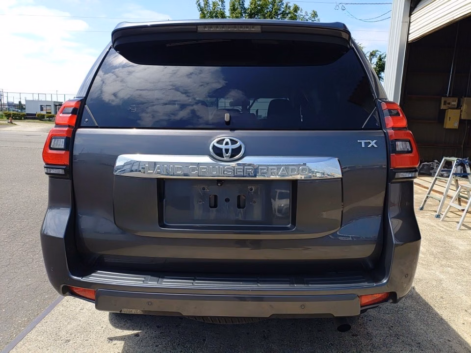 TOYOTA LAND CRUISER PRADO