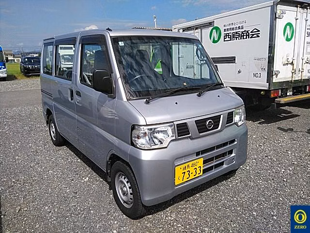 NISSAN NV100 CLIPPER