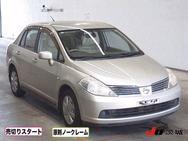 NISSAN TIIDA LATIO
