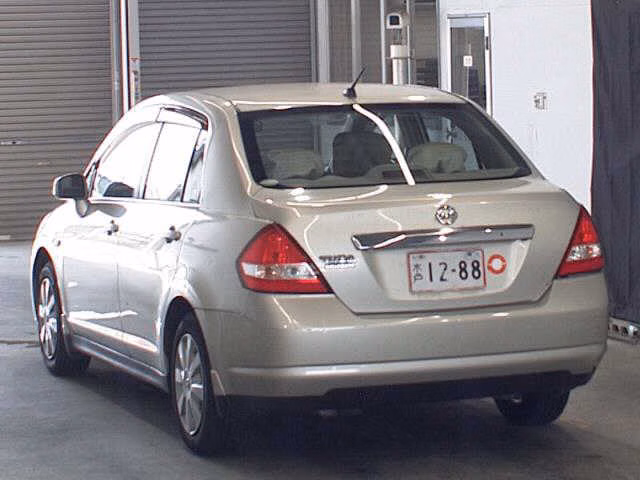 NISSAN TIIDA LATIO