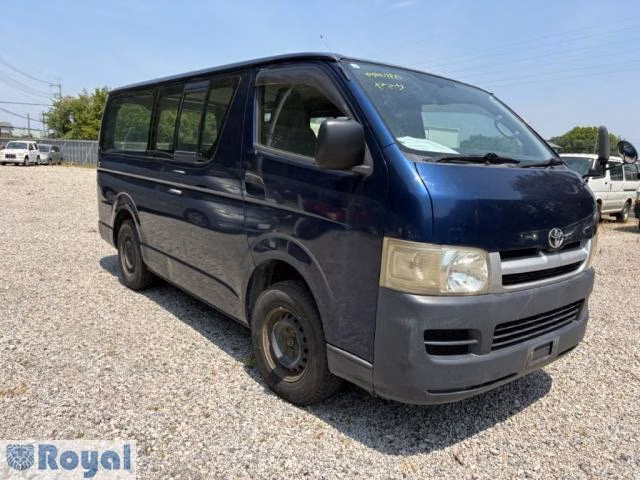 TOYOTA REGIUS ACE