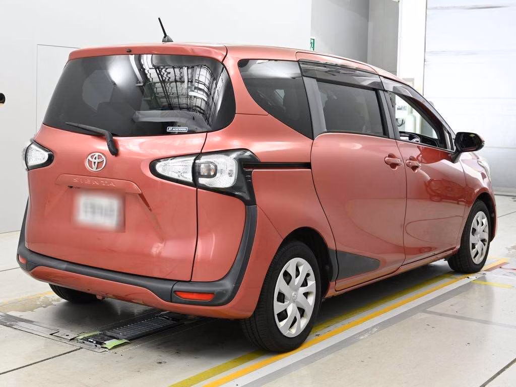 TOYOTA SIENTA