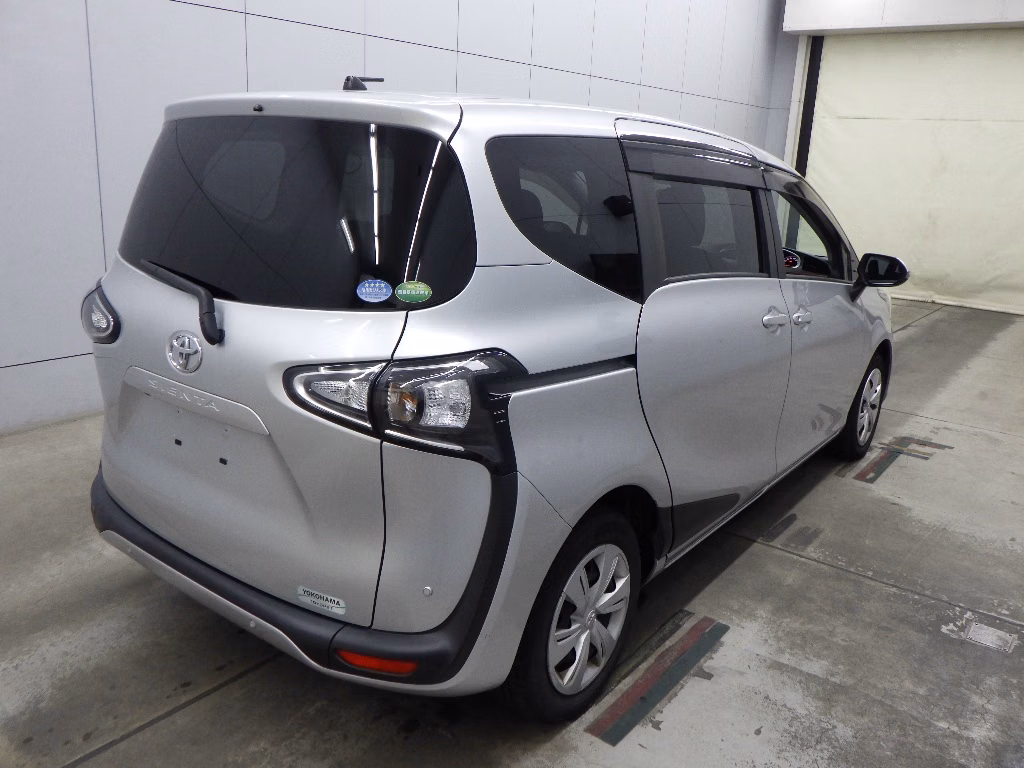 TOYOTA SIENTA