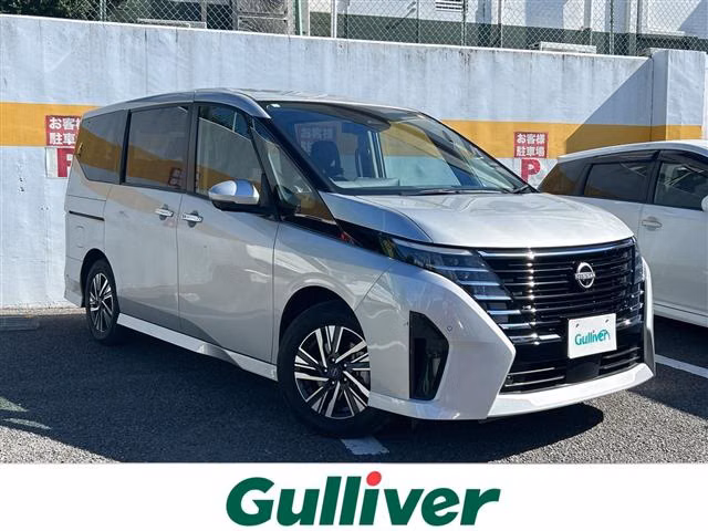 NISSAN SERENA