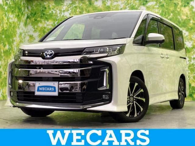 TOYOTA NOAH