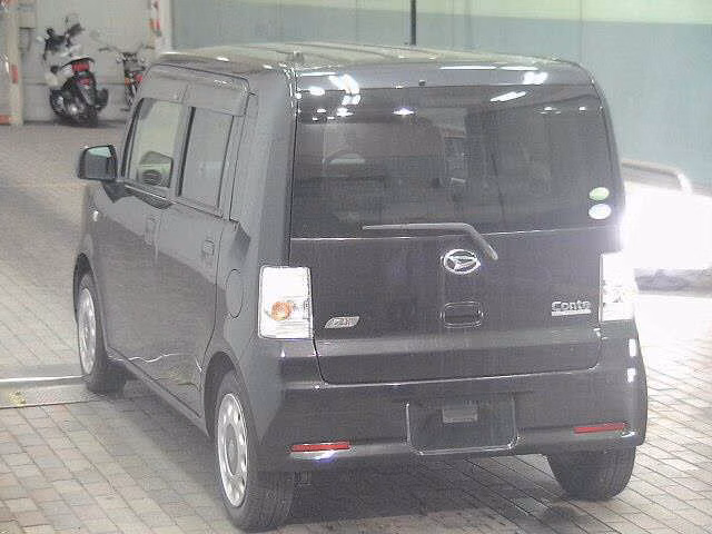 DAIHATSU MOVE CONTE
