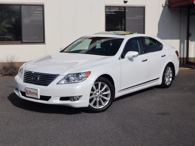 Lexus LS460
