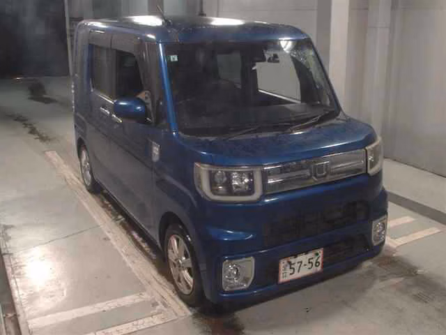 DAIHATSU WAKE