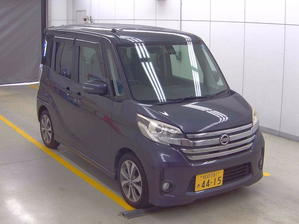 NISSAN DAYZ ROOX