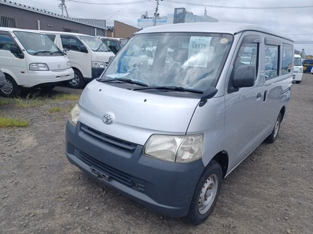 TOYOTA LITE ACE