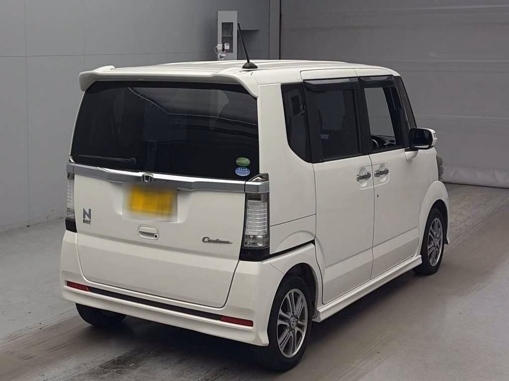 HONDA N-BOX