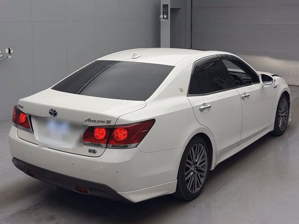 TOYOTA CROWN