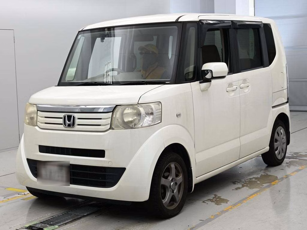HONDA N-BOX