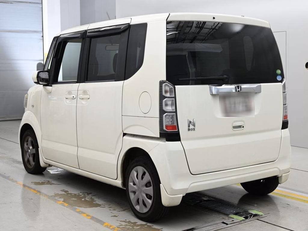 HONDA N-BOX
