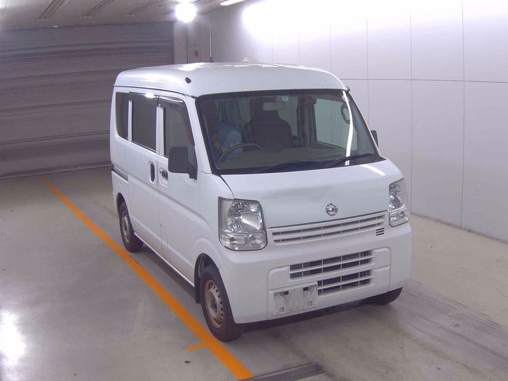 NISSAN NV100 CLIPPER