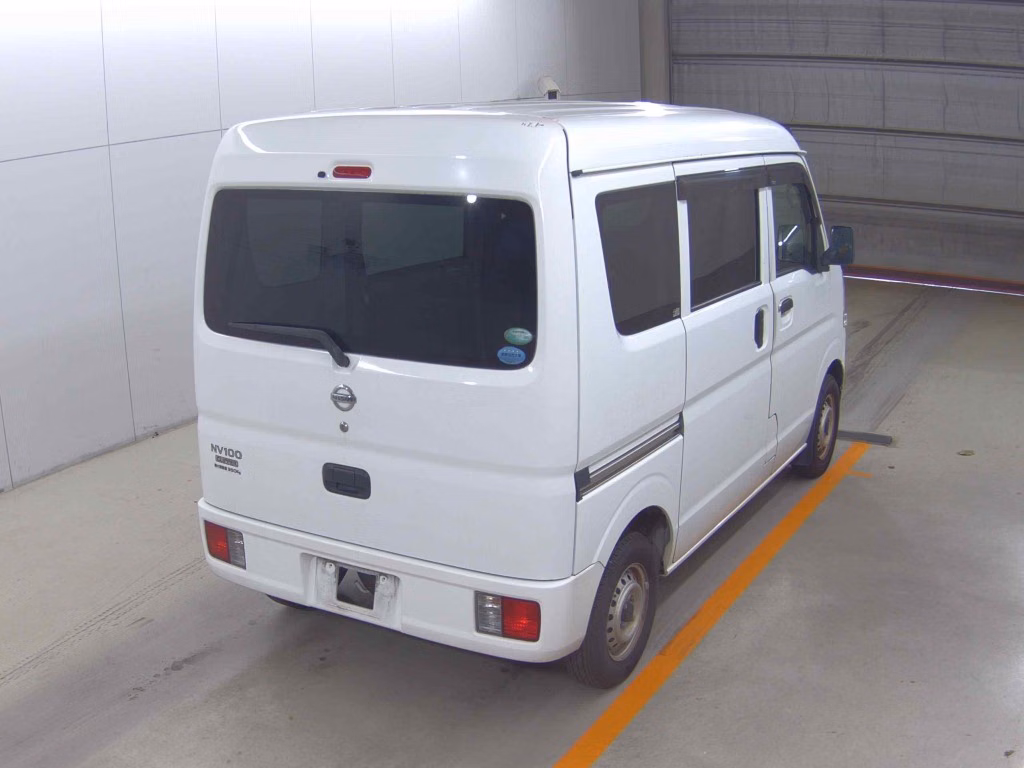 NISSAN NV100 CLIPPER