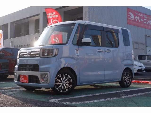 TOYOTA PIXIS MEGA