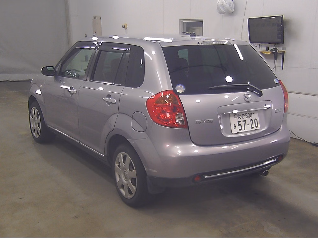 MAZDA VERISA