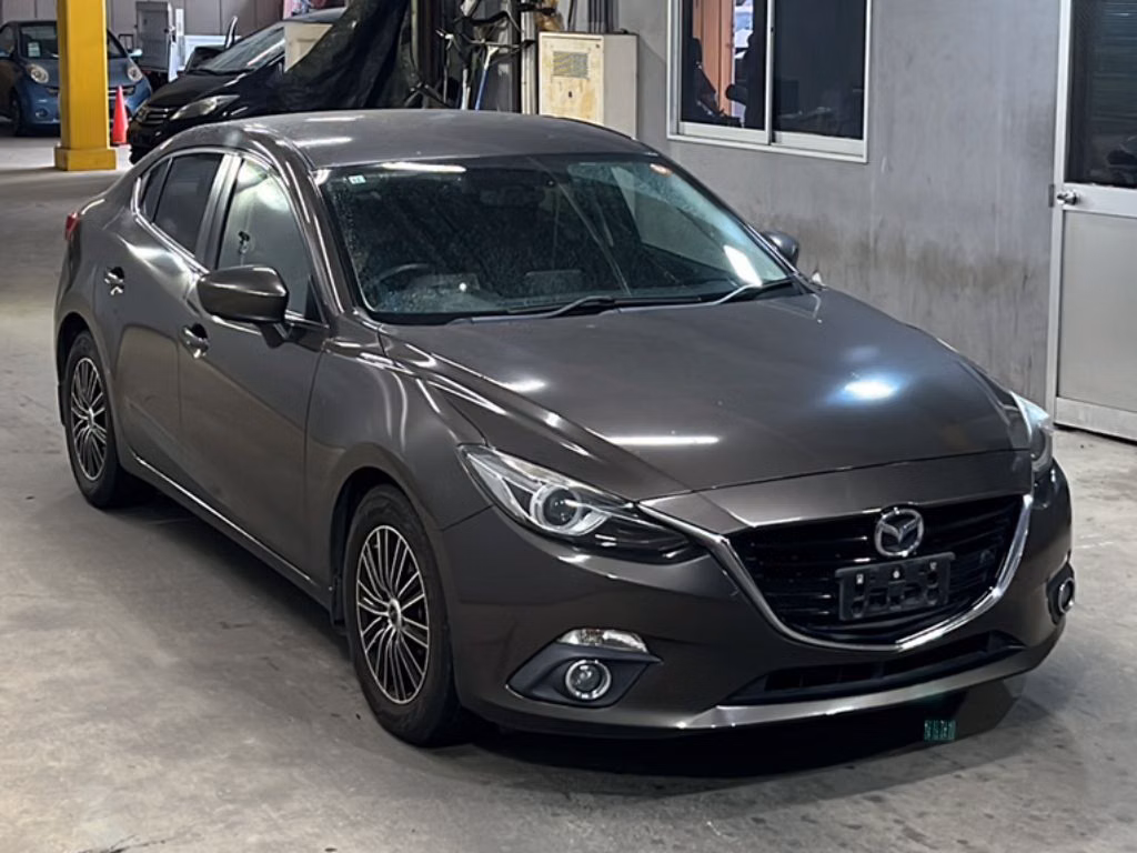 MAZDA AXELA