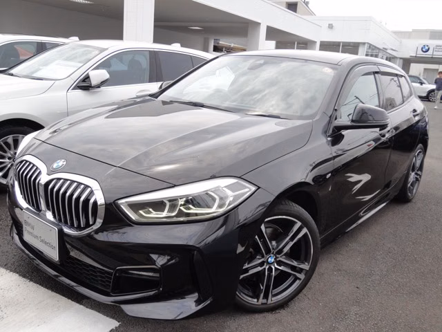 BMW 1-SERIES