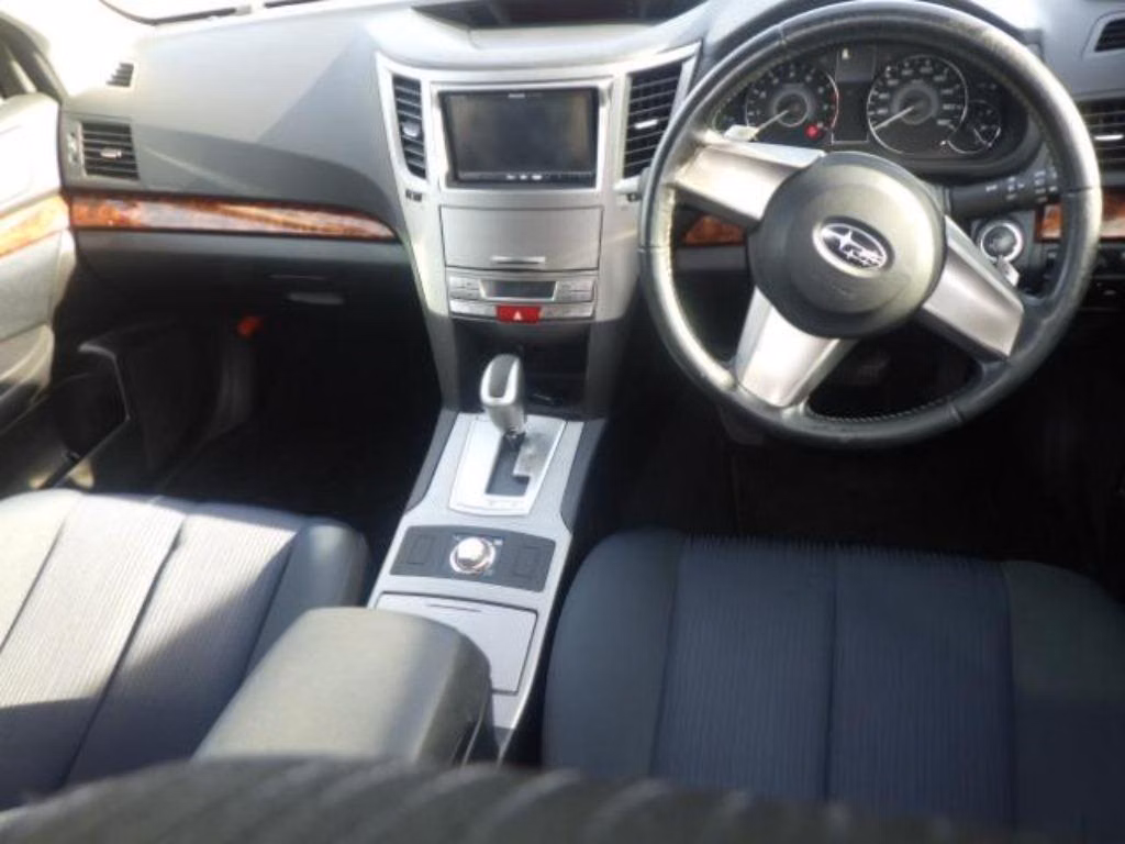 SUBARU LEGACY