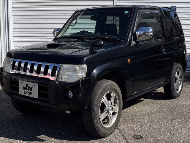 MITSUBISHI PAJERO MINI