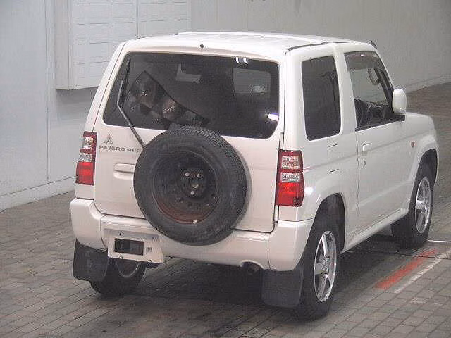 MITSUBISHI PAJERO MINI