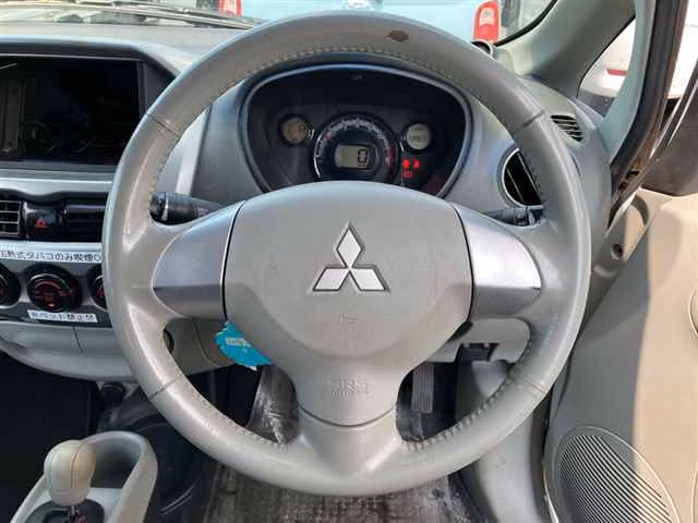 MITSUBISHI I