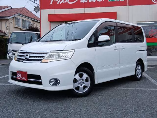 NISSAN SERENA
