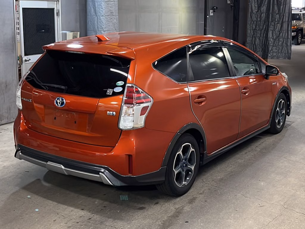 TOYOTA PRIUS ALPHA