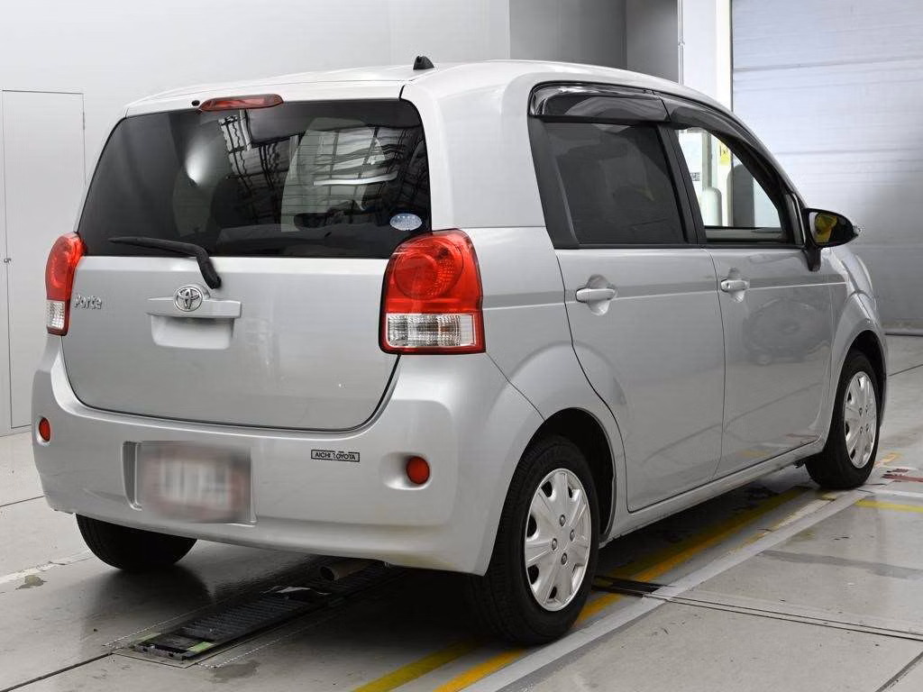 TOYOTA PORTE