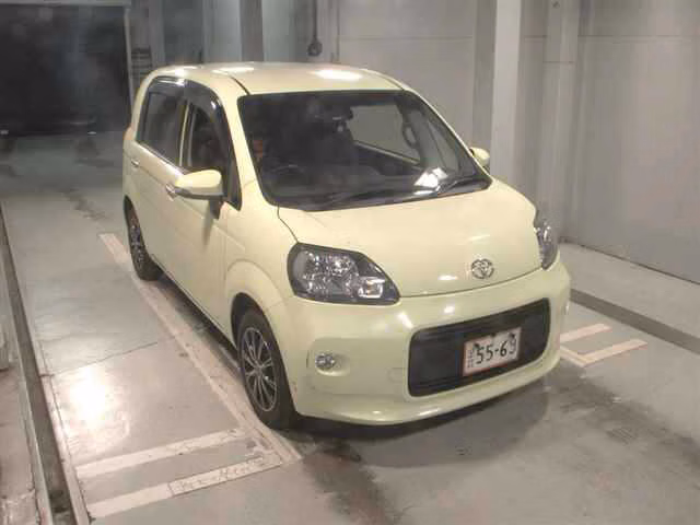 TOYOTA PORTE