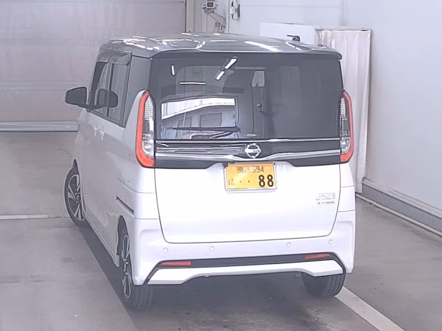 NISSAN ROOX