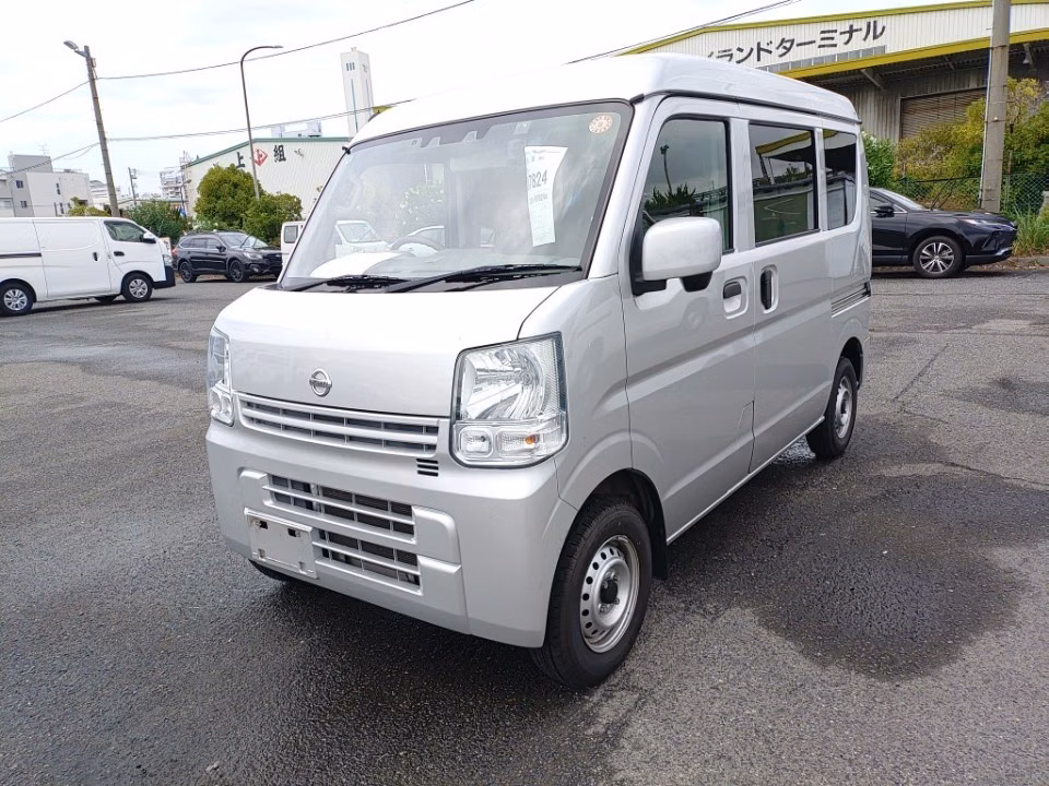 NISSAN NV100 CLIPPER