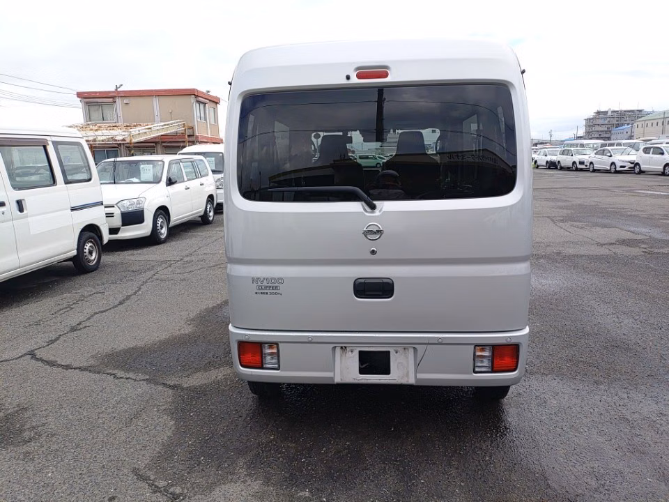 NISSAN NV100 CLIPPER