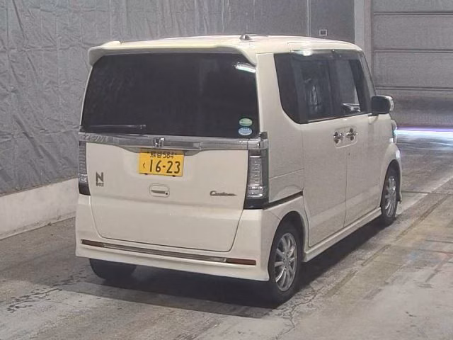 HONDA N-BOX