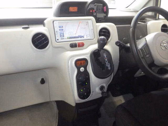 TOYOTA SPADE