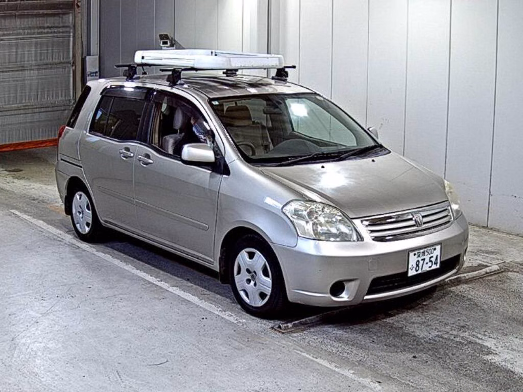 TOYOTA RAUM