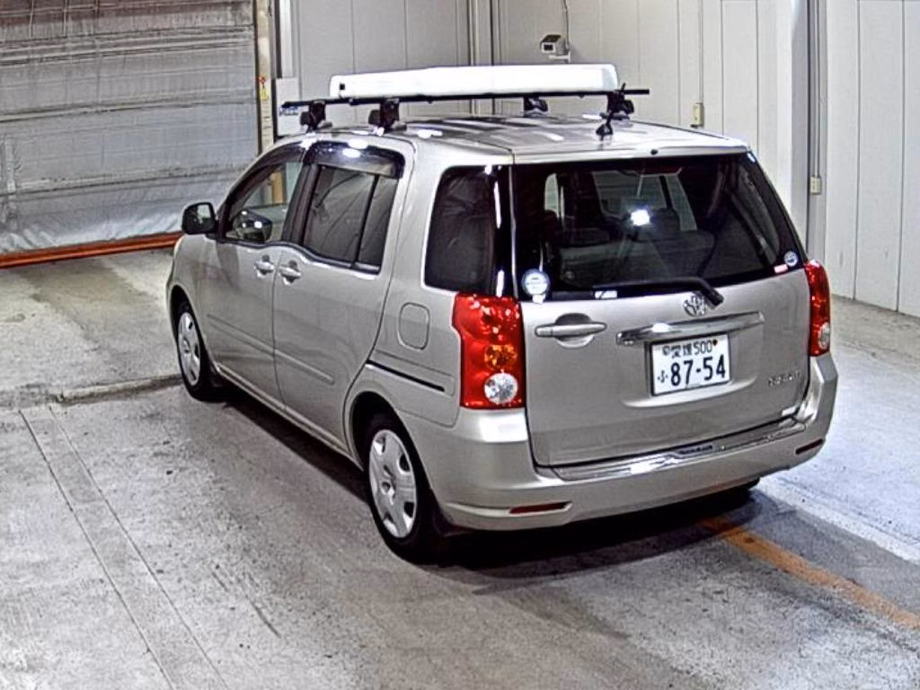 TOYOTA RAUM