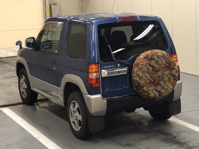 MITSUBISHI PAJERO MINI