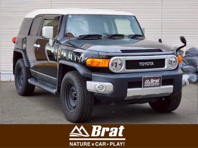 TOYOTA FJ CRUISER