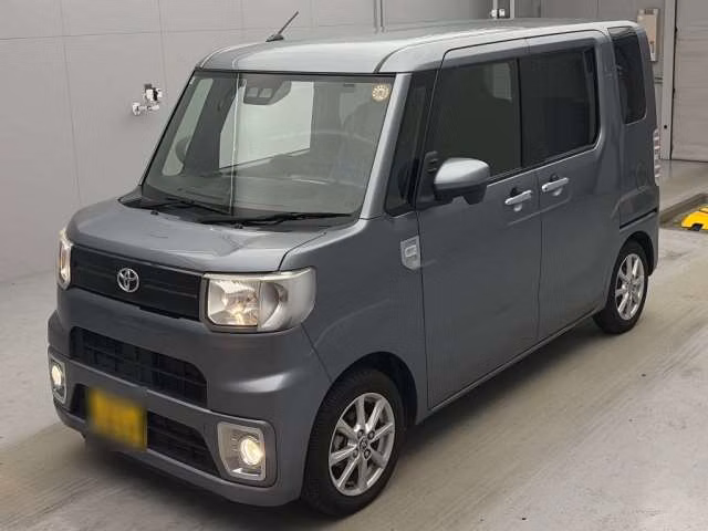 TOYOTA PIXIS MEGA