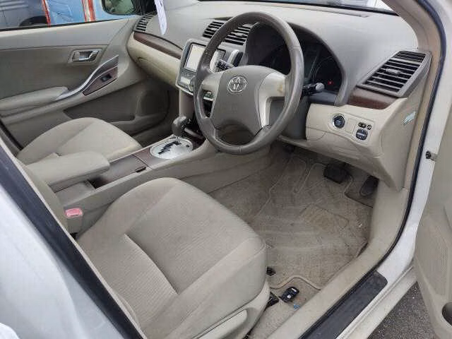 TOYOTA PREMIO