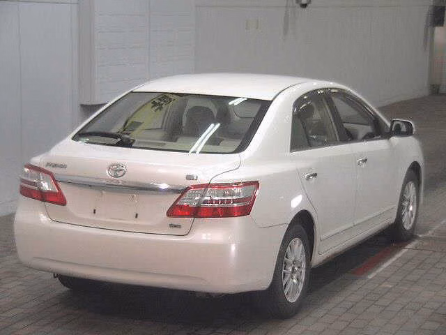 TOYOTA PREMIO