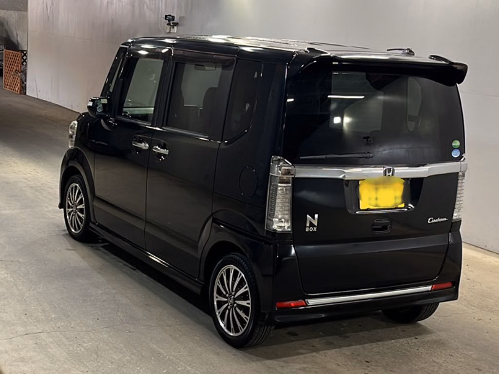 HONDA N-BOX